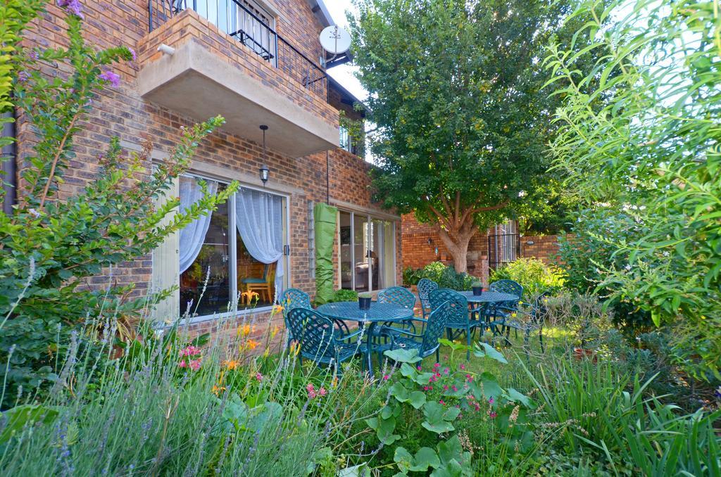 B&B On 8Th Avenue Johannesburg Bagian luar foto